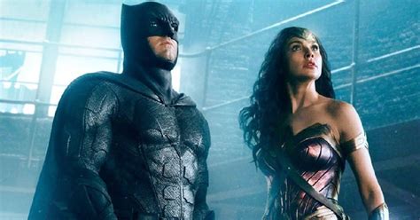 Wonder Womans Gal Gadot Dons Ben Afflecks Batman Cowl In Bts Pic