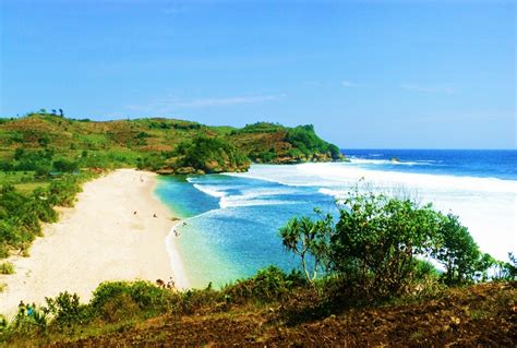 Maybe you would like to learn more about one of these? Pantai Gondo Mayit Blitar yang Menyimpan Pesona - Jawa Timur