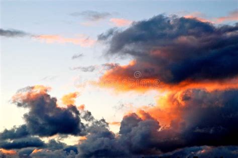 Fuego En El Cielo Imagen De Archivo Imagen De Nubes Verano 3417589