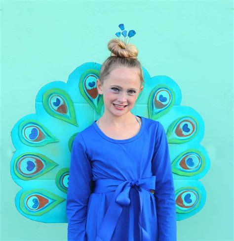 Diy Peacock Costume A Girl And A Glue Gun