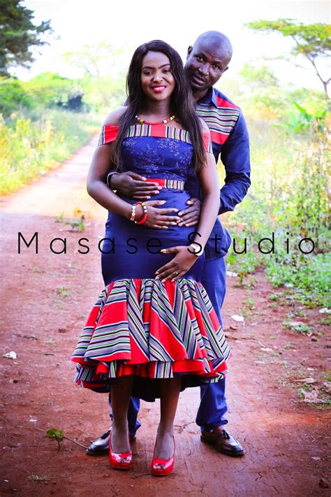 Follow the fashion trend (modern fashion style has tendency to make more simple and trendy clothes as a new fashion trend). Venda traditional wedding dress attire outfit design ...