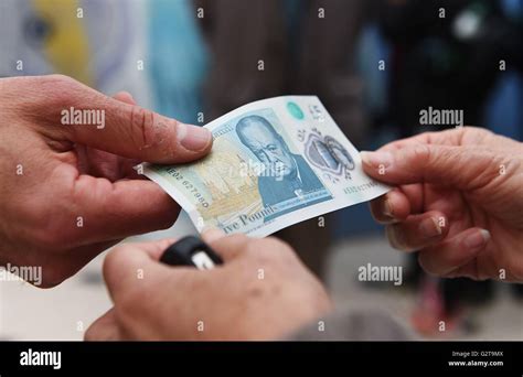 The New Polymer £5 Note Featuring Sir Winston Churchill Is Unveiled At