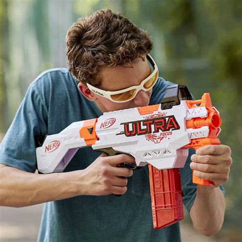 Nerf Ultra Focus Motorized Blaster 10 Dart Clip 10 Accustrike Ultra