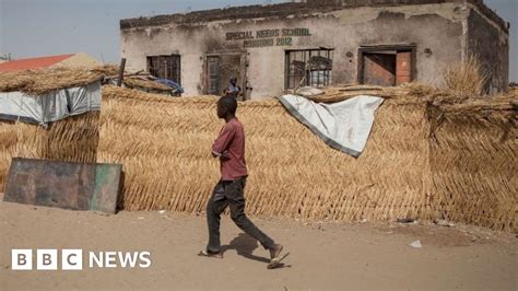 Boko Haram Crisis Cameroon Forcing Nigeria Refugees Home Bbc News