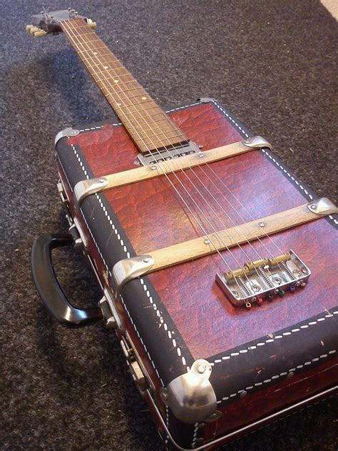 A Travel Guitar My Husband Made This Afternoon Guitar Rig Guitar Porn Guitar Case Acoustic