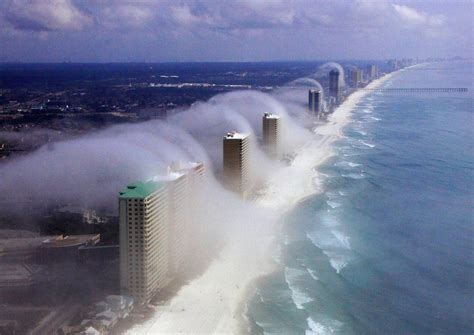 🔥 Fantastic Condo Wave Clouds Also Known As Cloud Tsunami Over Panama