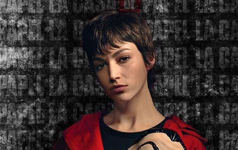 The unforgettable scene do not play with berlin #lcdp Revelan porqué Tokio es quien narra "La Casa de Papel"