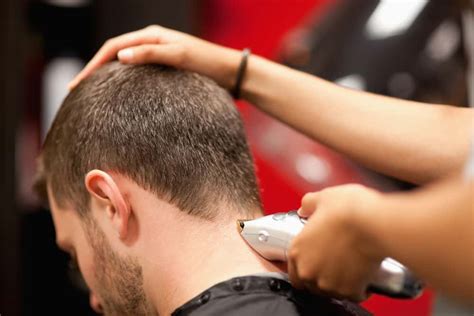 A Beginners Guide To Using Hair Clippers Cut Hair Like A Pro