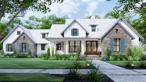 Plan 16916wg 3 Bedroom New American Farmhouse Plan With L Shaped Front