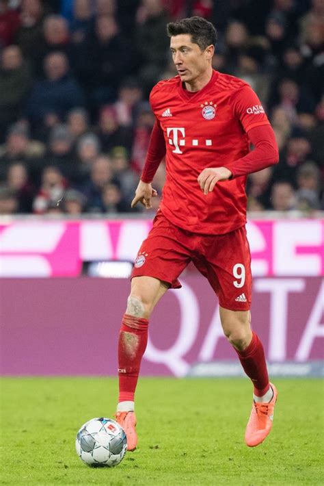 Discover more posts about robert lewandowski, and lewandowski. Lewandowski «absolut im Soll»: Bayern «heiß» auf Hertha ...