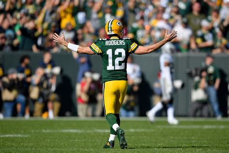 Aaron rodgers football jerseys, tees, and more are at the official online store of the nfl. Aaron Rodgers Just Revealed Whether or Not He Wears a ...