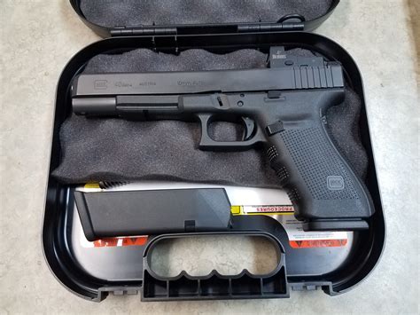 The modular back strap design and the reversible magazine catch let you instantly customize its grip to adapt to accommodate any hand size. Glock 40 MOS 10mm For Sale | AfricaHunting.com