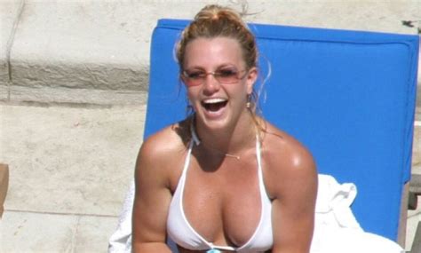 britney spears wears nothing but yellow bikini bottoms for sexy poolside photos us today news