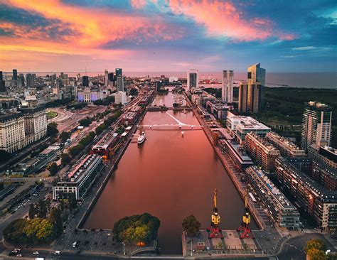 Buenos aires is packed with great things to do and places to go. Expérience à Buenos Aires, Argentine par Evelyn ...