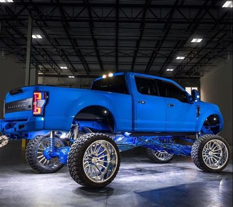 The Benefits Of Owning A Custom Lifted Truck