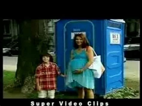 Elle Accouche Dans Les Toilettes Caméra Cachée Vidéo Dailymotion