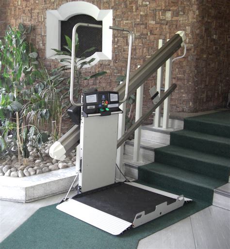 Inclined Straight Platform Wheelchair Lifts Ni For Disabled Users