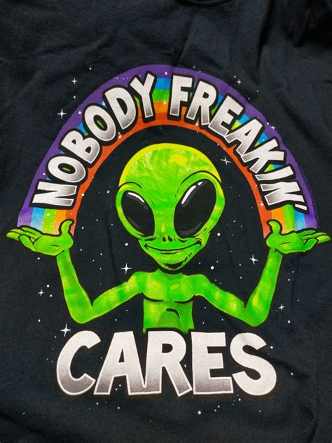 代購代標第一品牌－樂淘letao－dom Nobody Freakin Cares Alien T Shirt エイリアン Xlサイズ 宇宙人