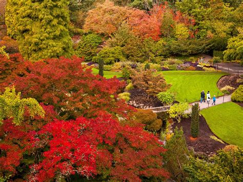The Best Places To See Fall Colours Across Canada Readers Digest