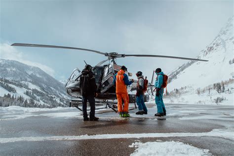 Heli Skiing Powderbird