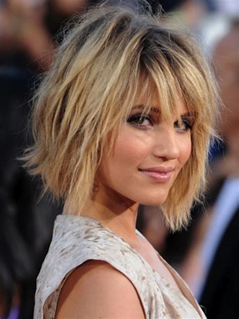 Nicholas is very low key so at first, dianna would just tag along with him to the pub and she'd be part of the gang. Dianna Agron Short Bob Hairstyles with Bangs | Hairstyles ...