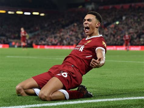 Van Dijk 2e, Varane 5e...les 15 défenseurs les plus chers ...