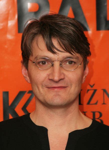Czech film director, jan sverak, the winner of the 1996 best foreign film oscar for kolya, was speaking at the press conference to present his latest film that was five long and hard years in the making. Les oléophages (ropaci), mysterieux animaux aux limites de la cryptozoologie - Taptoula