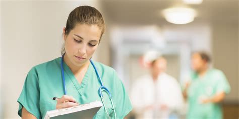 10 Secrets That Nurses Keep From Their Patients Huffpost