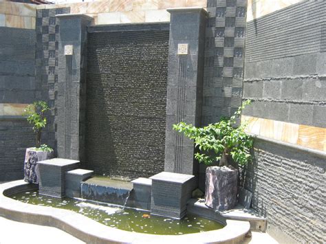 Apa perbedaan kolam tebing dan kolam minimalis? tukang taman bogor,tukang taman dibogor,jasa tukang taman ...