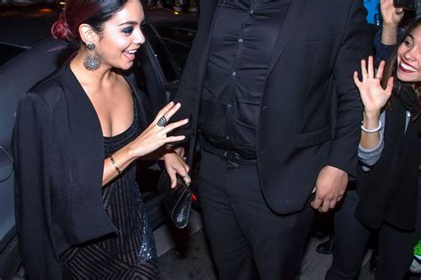 Vanessa Hudgens Braless Wearing A Low Cut Maxi Dress At Gimme Shelter Premiere I Porn Pictures