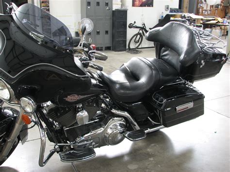 I am 6ft 3in tall and sitting on the eg classic low i was comfortable, but have not. 2008 HD Electra Glide Ultra Classic | Custom | Cutting ...