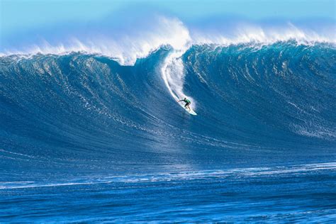 Mauis Big Wave Surfers Among Wsl Award Finalists Maui Now Hawaii News