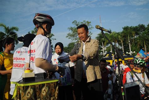 Lewat Bersepeda Menpora Satukan Tanah Dan Air Indonesia Di Magelang