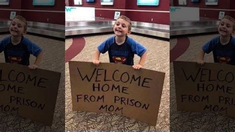 Sons Hilarious Embarrassing Sign Welcoming Mom Home At Airport Goes Viral