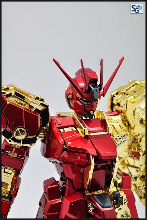 Painted Build Pg 160 Strike Gundam Chrome Red And Gold