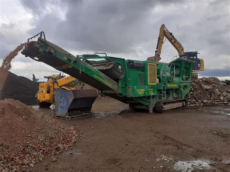 Tracked Jaw Concrete And Stone Crusher K W Timmins