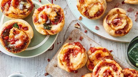 Bacon And Cheese Pizza Scrolls Recipe Myfoodbook How To Make Pie