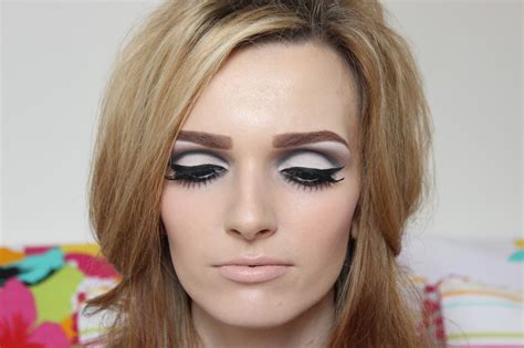 Coleyyyful A Beauty And Fashion Blog Modern 1960s Makeup Tutorial