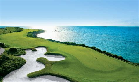 Tee-rific Homes: Five Irresistible Golf Homes - HGChristie