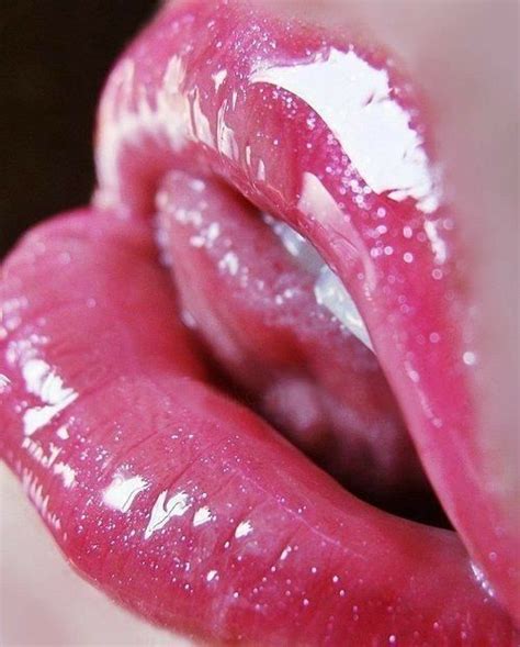 Best Red Lipstick Lipstick Colors Red Lipsticks Lip Colors Liquid Lipstick Tongues Eye
