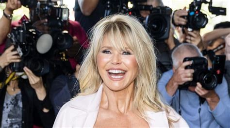 Christie Brinkley Shares Her Vintage Swimsuit Magazine Cover From Nearly Years Ago Si Lifestyle