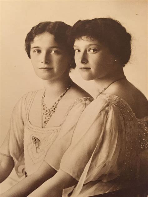 Olga And Tatiana Romanov Ww1 Nurses And Members Of The Worlds