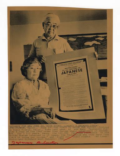 Al And Mary Tsukamoto With Copy Of Executive Order 9066 — Calisphere