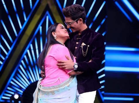 Bharti Singh Husband Haarsh Receive Backlash After Sharing Loved Up Pictures Writer Hits Back