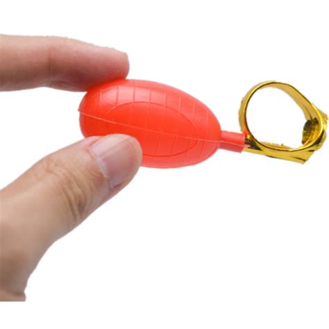 2019 New Squirt Ring Water Ring Tricky Toys Spray Water Funny Gags
