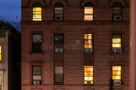Apartment Building At Night Stock Image Image Of Hong Floors 21318169