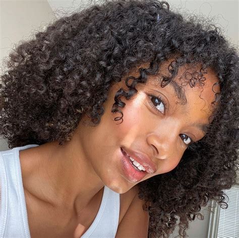 More often than not it seems determined that's because, when treated right, afro hair can shape up sharp and has an unrivalled ability to hold. Curling Afro Haircut / Curly Hairstyles For Black Men How ...