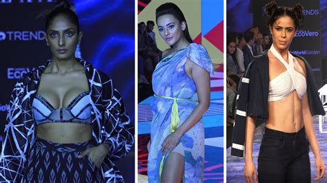 Indian Super Models Ramp Walk On Lakme Fashion Week 2020 Bollywood Models Actress Ramp Walk