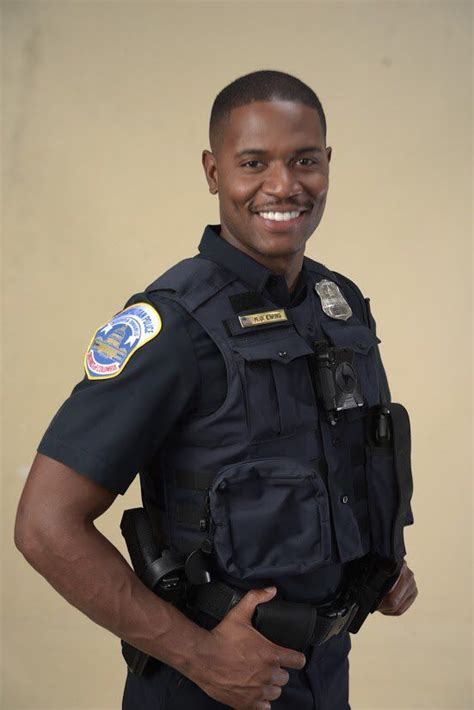 Dc Police To Roll Out New More Durable Uniform Wtop News