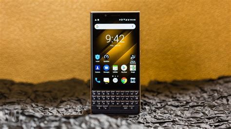Νέο Blackberry με πληκτρολόγιο έρχεται το 2021